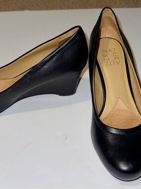 Naturalizer Black Leather Wedge Heel Pump